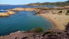 Naučná stezka po paletě barev - Cala Pregonda je jedna z nejbarevnějších pláží severního pobřeží Menorcy.
