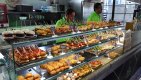 Rybí tržnice v Mahonu - hlavním městě Menorcy, vás vcucne, přehltí směsí vůní a chutí, nasytí a napojí a to i ne-rybo-jedlíky :-)